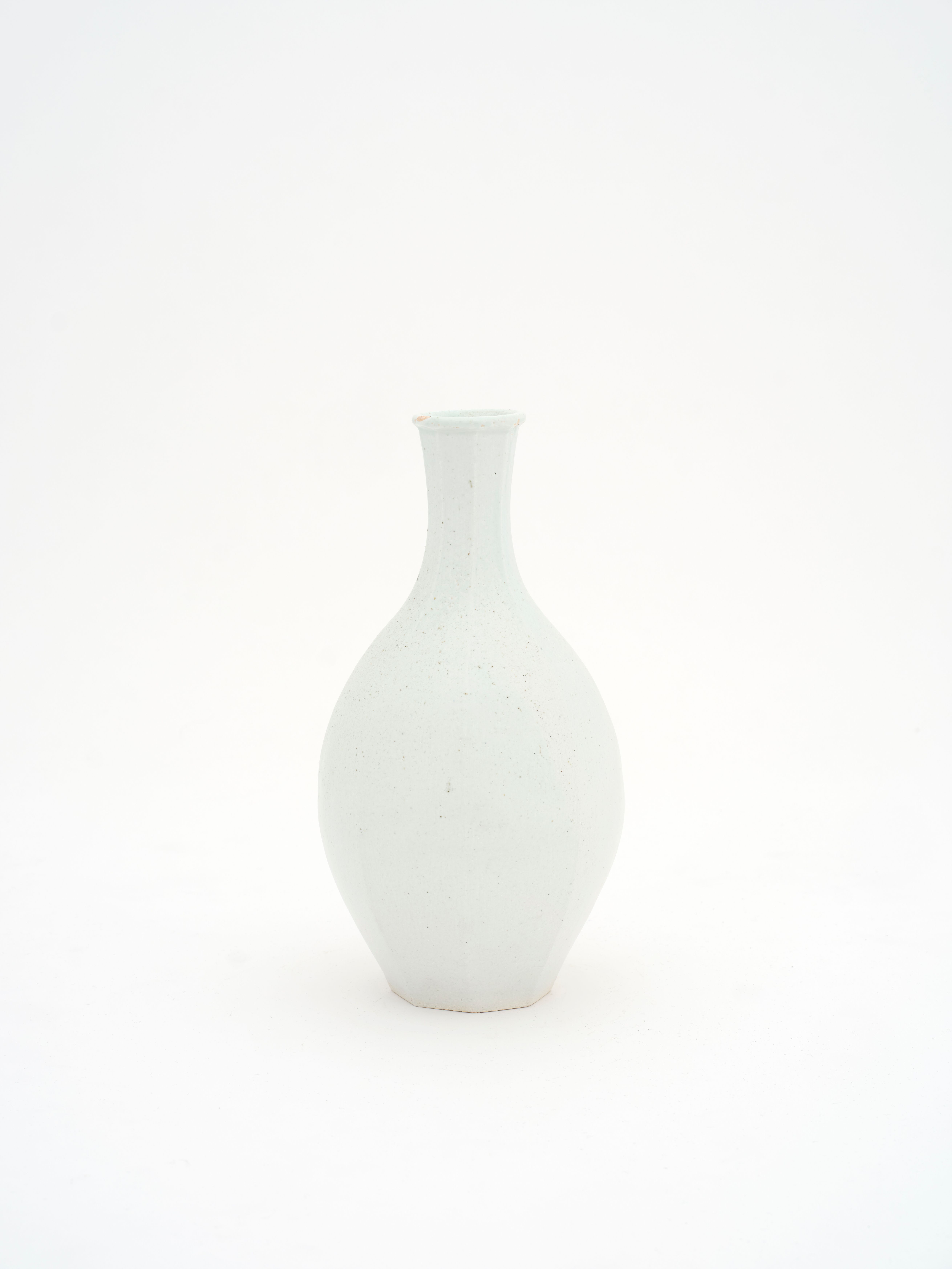 Narrow-neck bottle